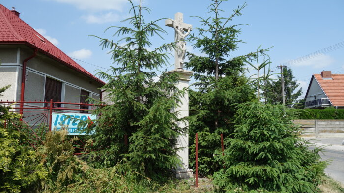 Kříž v obci Jelka-2