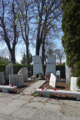 Pamätník padlých vo svetových vojnách - Jelka-4