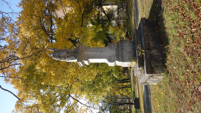 Statue des hl. Floriána - Trstin-5