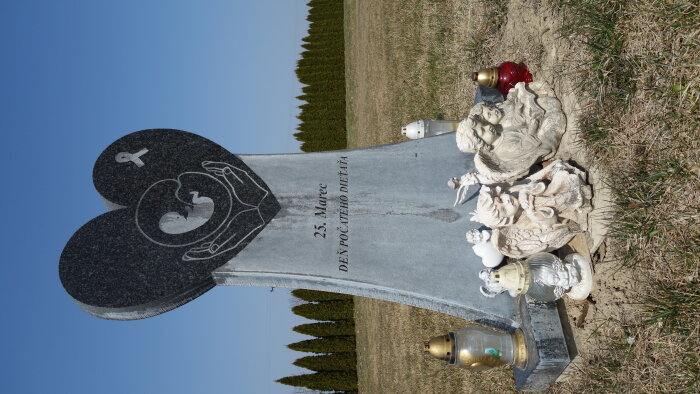 Denkmal für ungeborene Kinder - Cífer-2