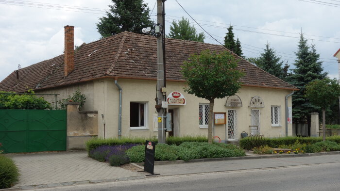 Das Haus, in dem Gejza Dusík- Križovany nad Dudváhom seine Kindheit verbrachte-3