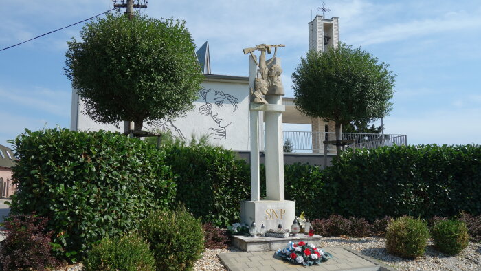Monument to the SNP - Ružindol-1