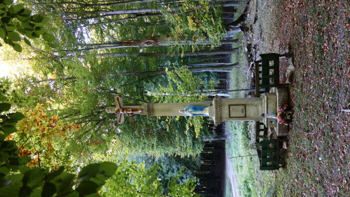 Kříž nad skelným Hutou - Doľany-5