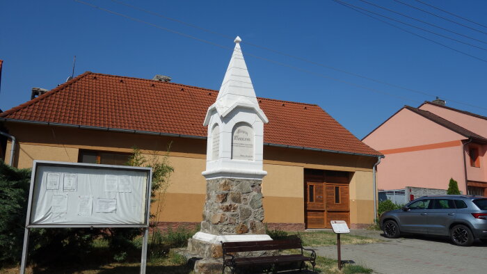 Denkmal für Fándly - Doľany-1