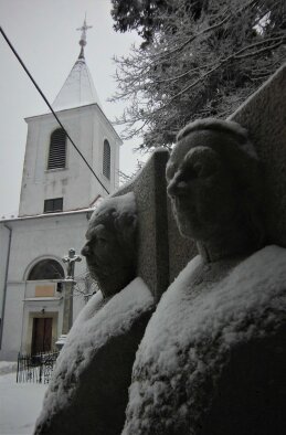 Monument to Fándly and Palkovič-3