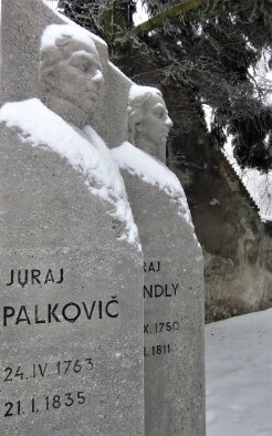 Fándly és Palkovič emlékműve-4