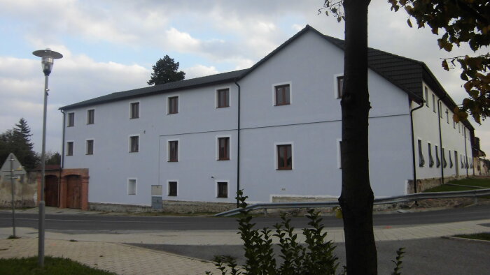Fuggerhaus mit Keller, Častá-1