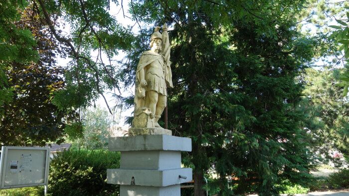 Statue des hl. Floriána beim Gemeindeamt - Dubová-1