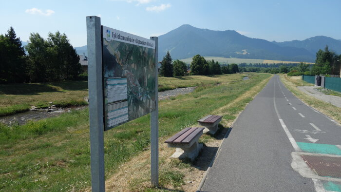 Bicycle path along the dam of the river Váh - Liptovský Mikuláš-2