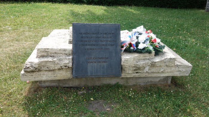 Pomníky Obětem 2. světové války - Liptovský Mikuláš-2