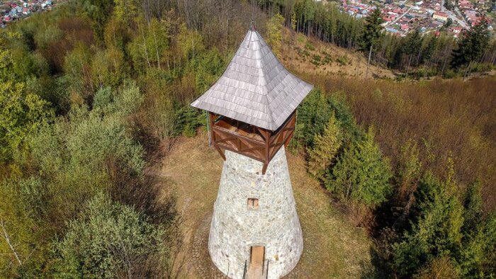 Lookout tower on the hill Bobovec, Stará Bystrica-4