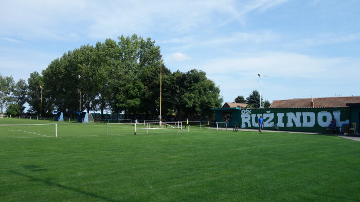Fußballplatz - Ružindol-1