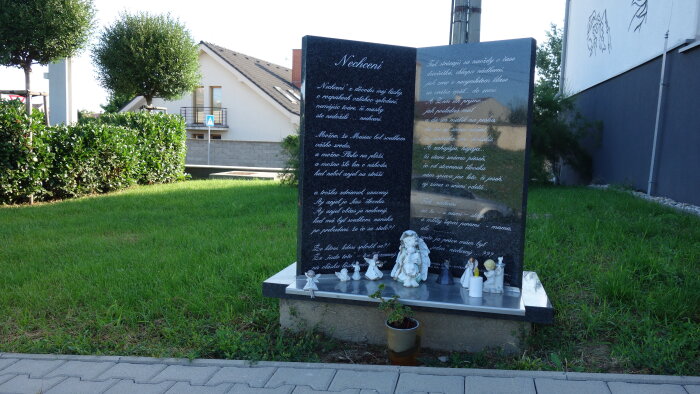 Monument to unborn children - Ružindol-1