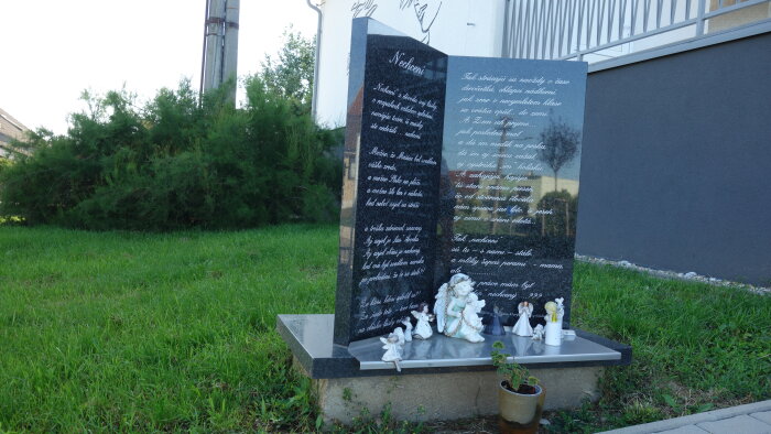 Monument to unborn children - Ružindol-2