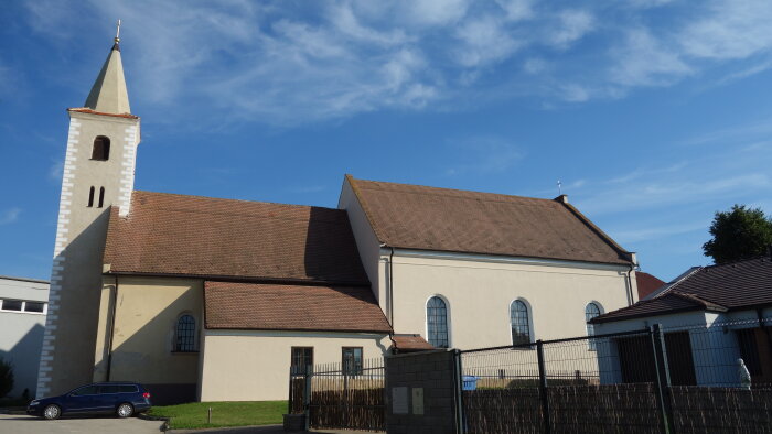 Pfarrkirche St. Bartholomäus - Ruzindol-1