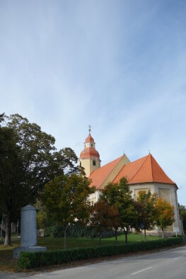 Church of St. Martina z Tours - Suchá nad Parnou-5