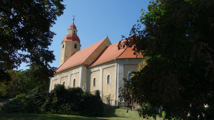 Church of St. Martina z Tours - Suchá nad Parnou-2