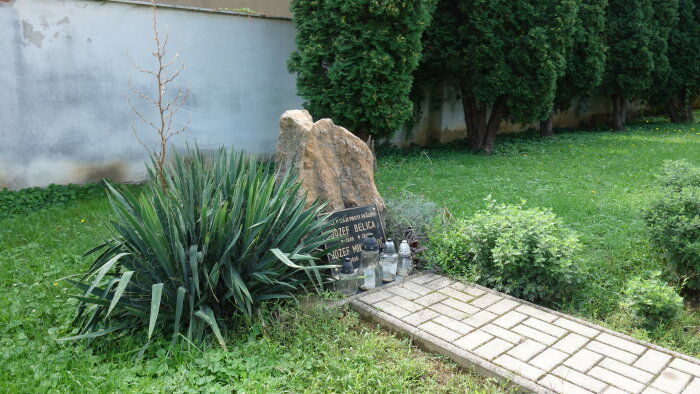 Monument to the fallen in the war - Zvončín-2