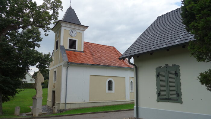 Szűz Mária látogatásának kápolnája - Suchá nad Parnou-4
