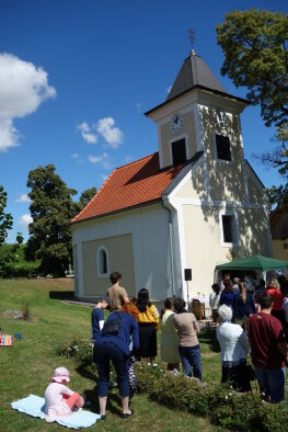 Szűz Mária látogatásának kápolnája - Suchá nad Parnou-6