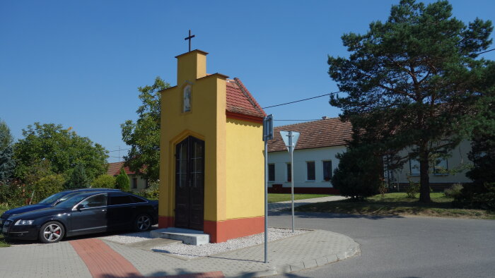 Kaplnka sv. Floriána - Suchá nad Parnou-1