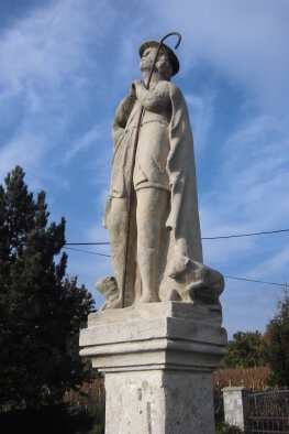 Statue des hl. Vendelína - Suchá nad Parnou-2