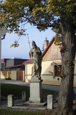Statue des hl. Urban - Suchá nad Parnou-4