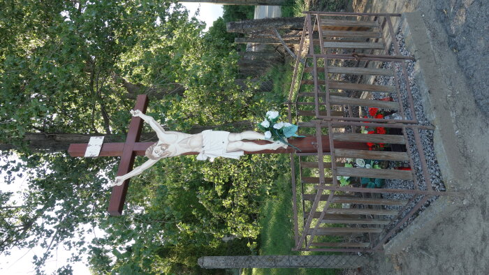Wooden cross by the team - Košolná-2