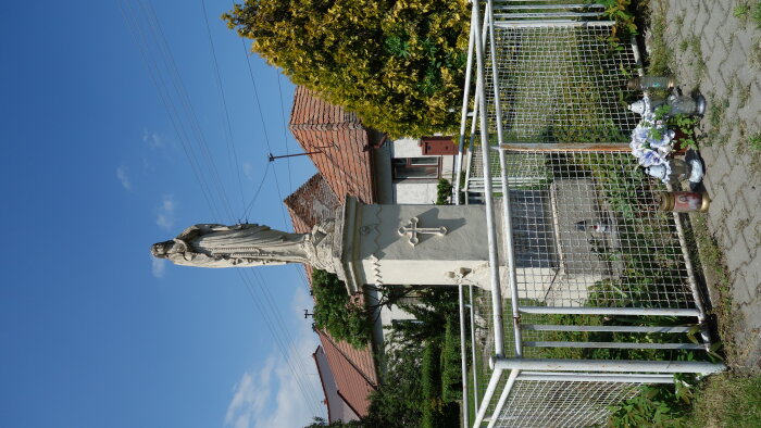 Lourdes -i Szűzanya szobra - Kápolna-4