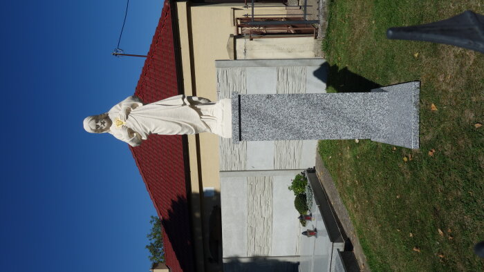 Statue des Heiligsten Herzens Jesu - Igram-3