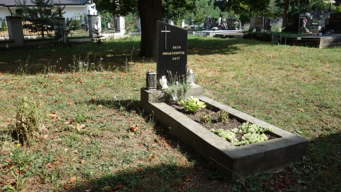 Symbolic grave of unborn children - Budmerice-2