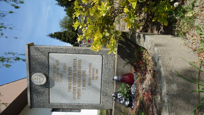 Symbolic grave of Slovaks - Budmerice-3
