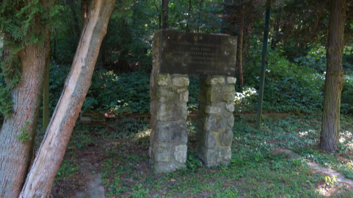 Gedenkstätte der Partisanengruppe J. Kráľ - Píla-2