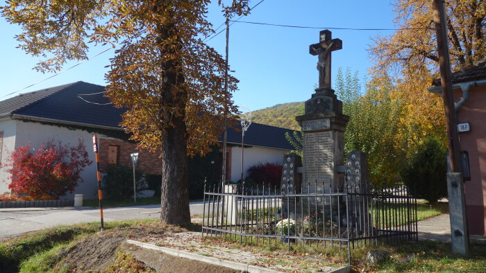 Denkmal für die Gefallenen - Horné Orešany-1