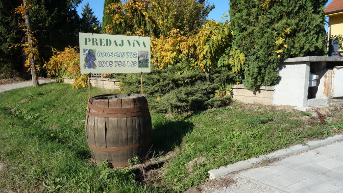 Víno Farmár Družstvo - Horné Orešany-1