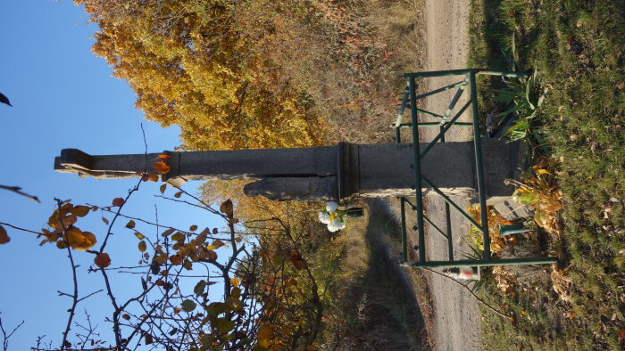 Kříž u kamenolomu - Lošonec-4