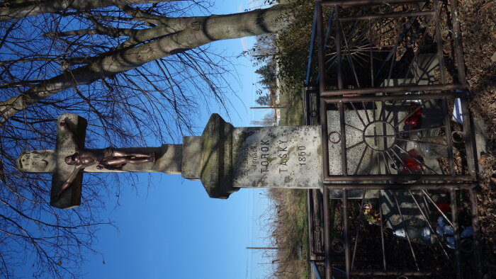 Stone cross behind the village - Zeleneč-3