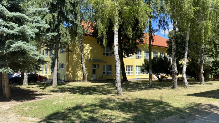 Grundschule mit Kindergarten - Križovany nad Dudváhom-2
