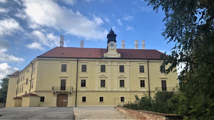Schloss in Hlohovec-1