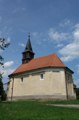 Kostol sv. Ducha v obci Jalšové-3