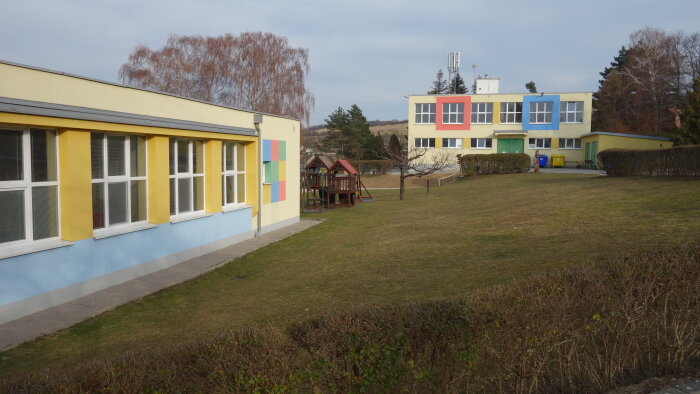 Základná škola s materskou školou - Cerová-2