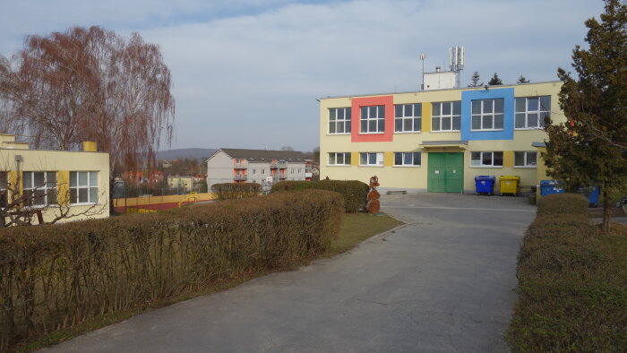 Základná škola s materskou školou - Cerová-5