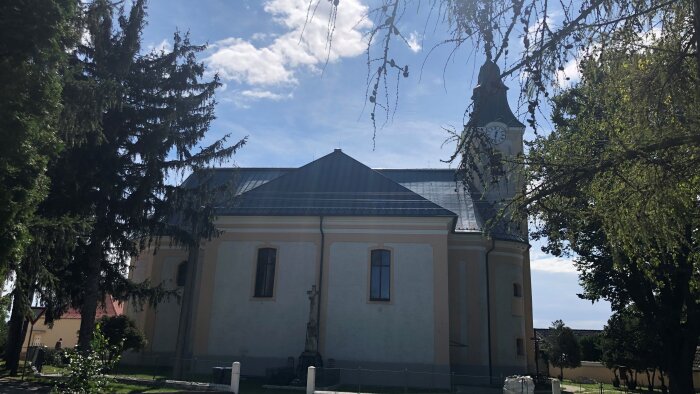 Farní kostel sv. Bartoloměje-1