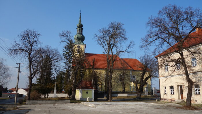 Farní kostel sv. Mikuláše - Borský Mikuláš-1